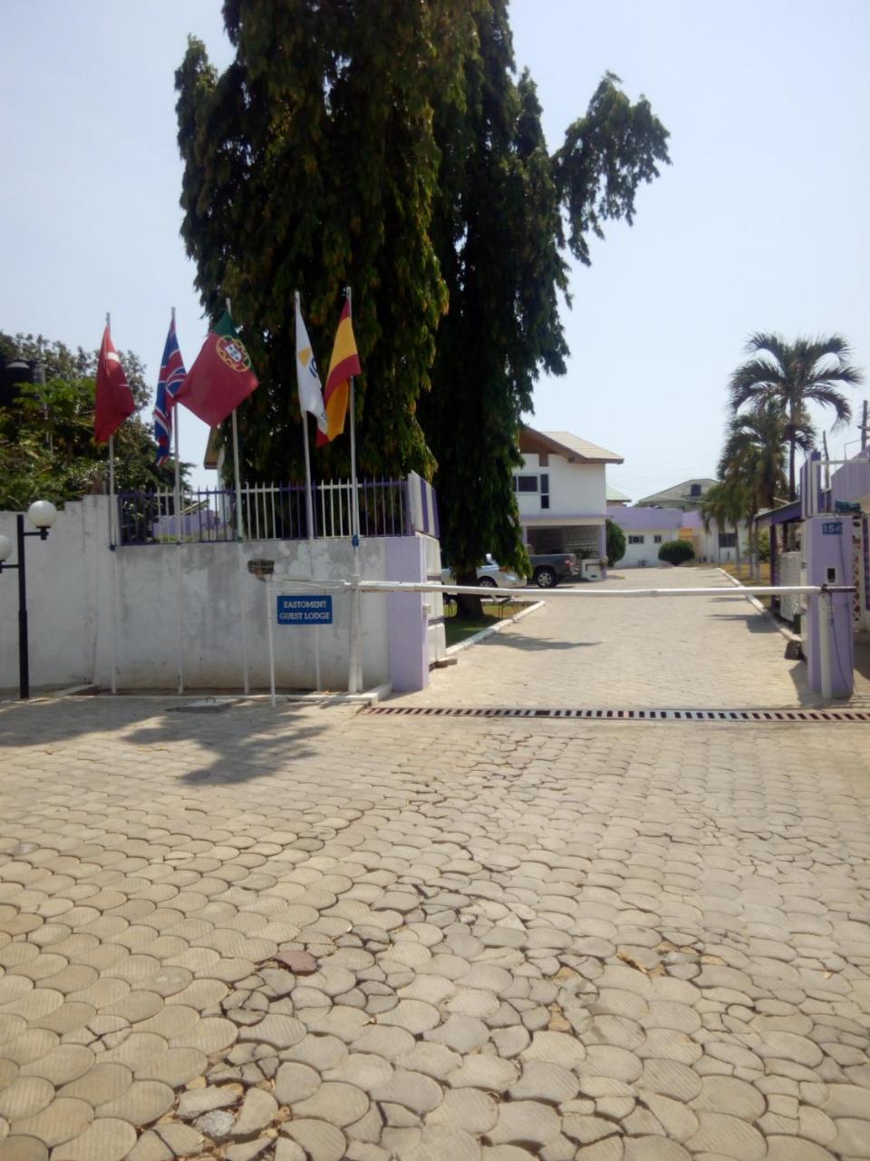 Eastoment Hotel Akkra Exterior foto
